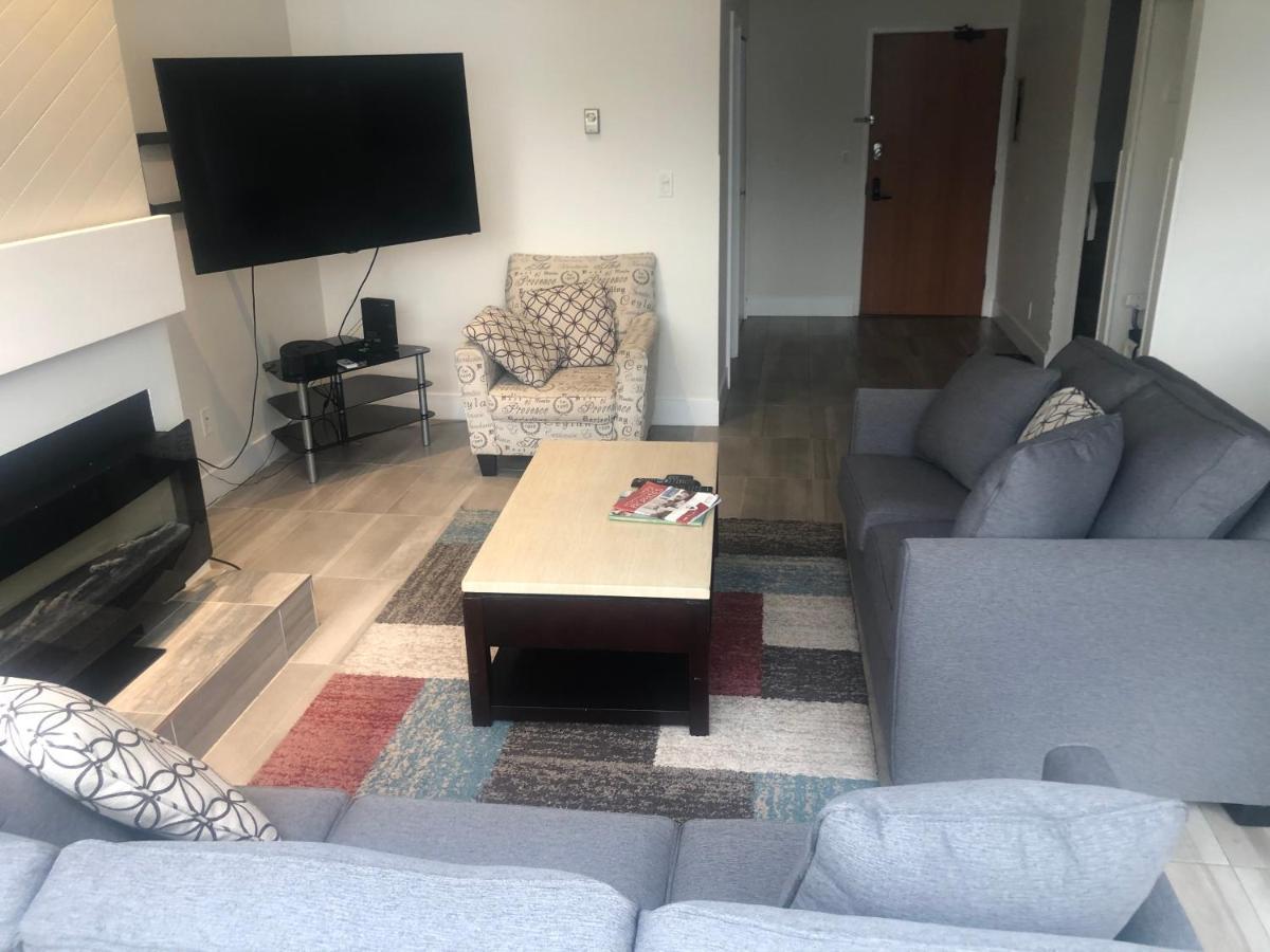 וויסטלר Hearthstone Lodge Loft, Village Centre, Private Hot Tub, Sleeps 6 מראה חיצוני תמונה